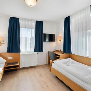 Standard Zimmer mit zwei Einzelbetten
